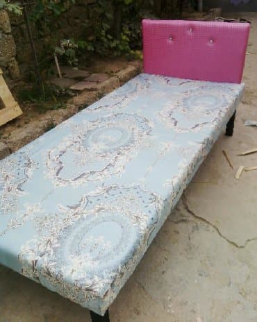 Kravat taza möhkam Taxtadan hazırlanır başlığı koja üstü maçalka