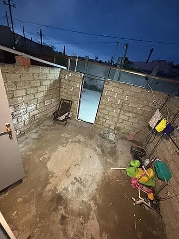 köhne: Bakı, Bakıxanov qəs., 3 otaqlı, Köhnə tikili, 75 kv. m — 6