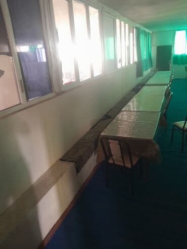 say tedris merkezi: Metal çərçivəyə malik yemək stulu. Stulun oturacaq və arxası yumşaq — 5