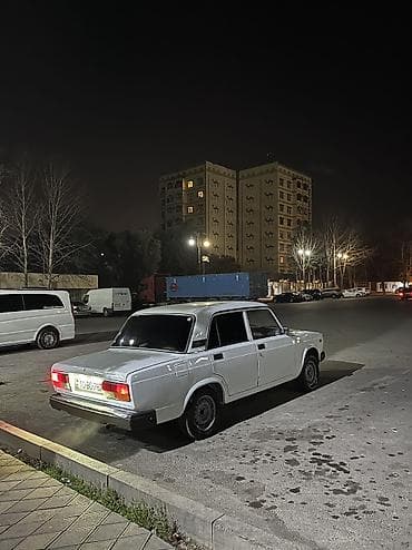 kiredit maşınlar: VAZ (LADA) 2107: 1.6 l | 2002 il 90000 km Sedan — 2