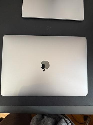 sazz cib modemi: Apple MacBook Air noutbuku MacBook Air 2020 – Intel i5 – 512GB 13” — 1