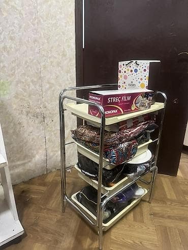 salon əşyaları: Metal karkaslı 4 mərtəbəli saxlama rəfi - Material: parlaq xrom — 1