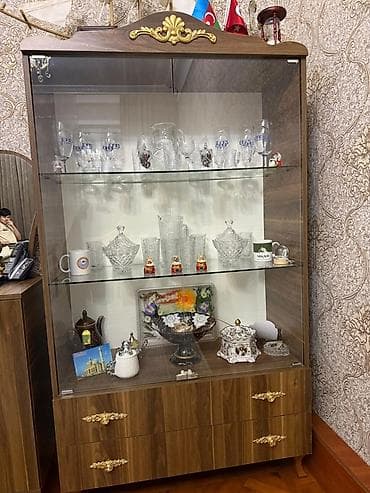 İşlənmiş, Divan