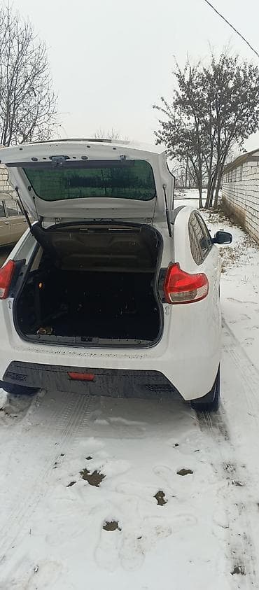 hereket sensoru: VAZ (LADA) Vesta: 1.8 l | 2016 il 150000 km Sedan — 4