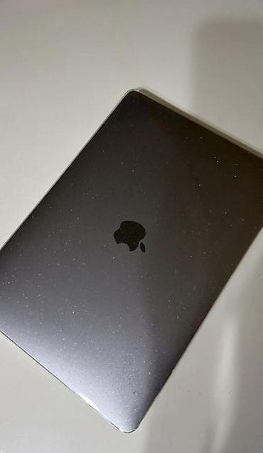 asus rog strix g15: Apple MacBook Air M1 madeli satilir ustada olmuyub işlekdi — 5