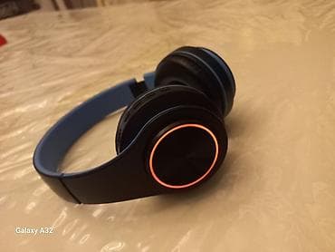 Masaüstü kompüterlər və iş stansiyaları: LED işıqlı simsiz qulaqlıq - Over-ear dizayn: yumşaq yastıqlar — 5