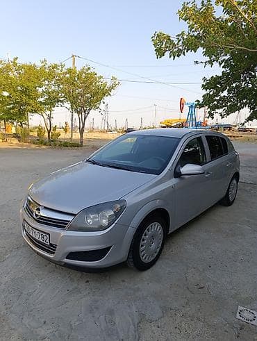 prius qapi: Opel Astra: 1.4 l | 2009 il 293000 km Hetçbek — 6