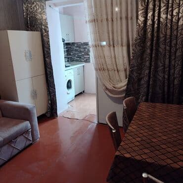 yevlaxda ev: Xırdalan, 1 otaqlı, Köhnə tikili, 1 kv. m — 8
