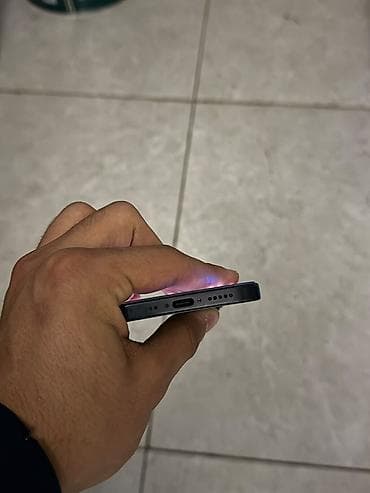 iped 9cu nesil: IPhone 16, 128 GB, Qara, Face ID — 4