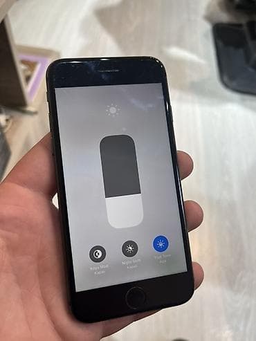 iphone 11 arxalıq: IPhone 8, 64 GB, Qara, Barmaq izi — 3