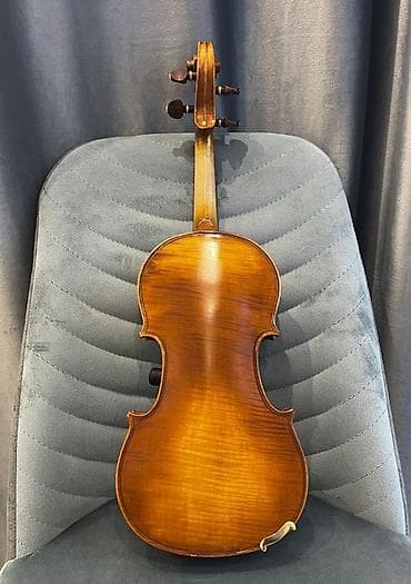 gitara akustik: Yamaha YEV-104 Xereyi Güclendiricisi içine yığılmış Ela seslenmesi — 3