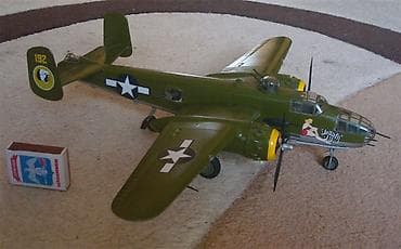 Двухмоторный бомбардировщик ВВС США периода Второй Мировой войны B-25 — 1