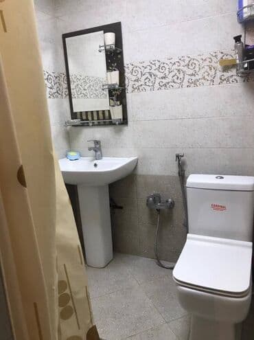 merkez: Bakı, 4 otaqlı, Köhnə tikili, m. Xalqlar Dostluğu, 120 kv. m — 18