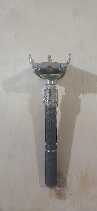 ucuz ayaqqabılar: Klassik təhlükəsizlik ülgücü (safety razor). Metaldan hazırlanmış — 2