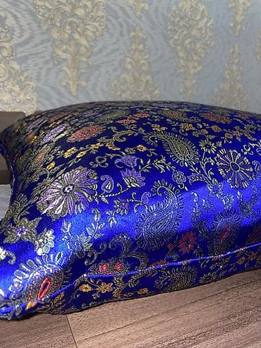 yastıg: Yeni toyuq+ördək tüklü yastıqlar. Ölçü 70:70. Qiymət 25 Azn — 4