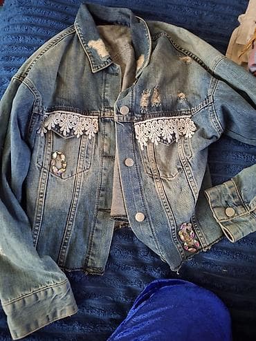 idman desdi: Qadın geyim dəsti – 1 cins gödəkçə + 3 şərf Cins gödəkçə: - Klassik — 1