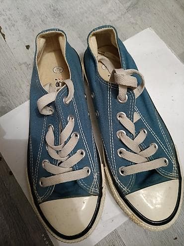 Mavi rəngli kətan idman ayaqqabıları - Model: Aşağıboğaz (low-top)