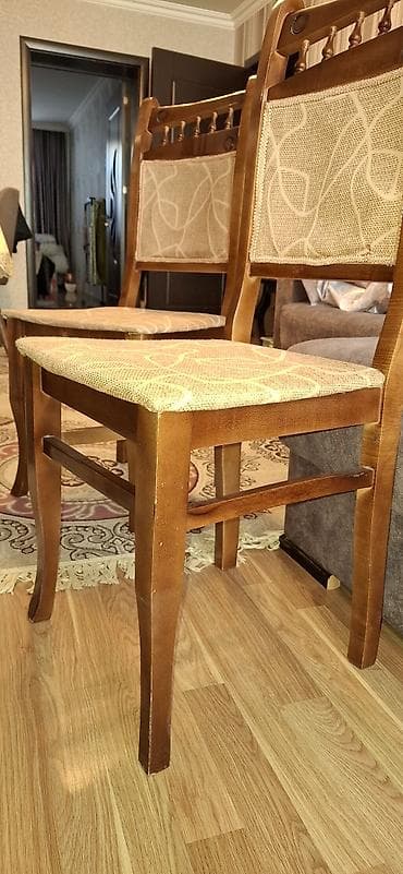 ikinci el mebel desti: Qonaq otağı üçün, İşlənmiş, Açılmayan, Dördbucaq masa, 4 stul — 1