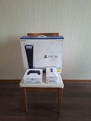 ps3 hard disk: Sony PlayStation 5 diskli versiya. Əla vəziyyetde. 2 eded dir. Evde — 1