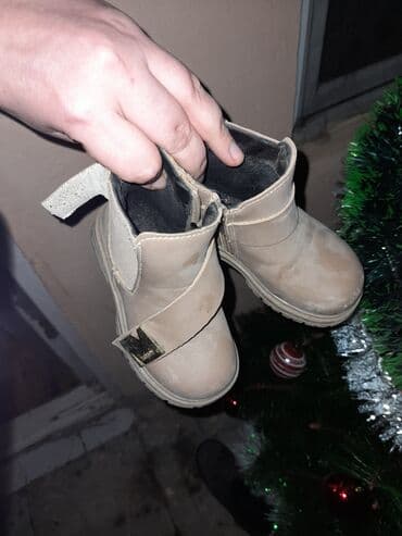 VAZ (LADA): Uşaq botinkaları – bej rəngdə, qalın rezin altlıqlı. - Model — 2