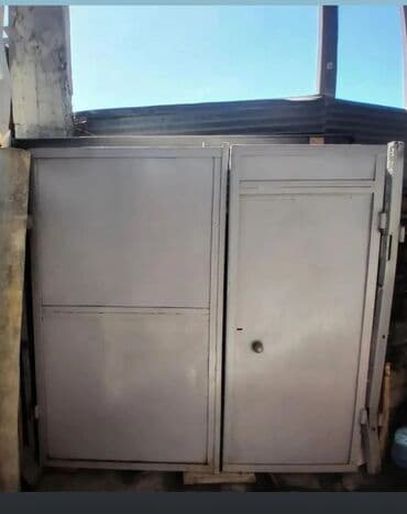 darvazalar 2 ci əl: Darvaza-qapi, super vəziyyətdədir. Qalinligi 10 luqdur. Qapinin — 1