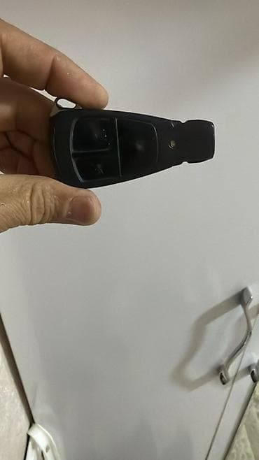 124 kupe mercedes: Mercedes-Benz E-Class: 2 l | 1999 il Sedan — 6