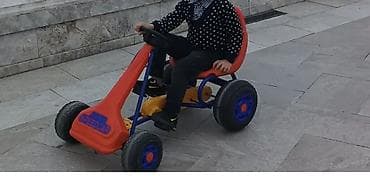 Uşaq üçün pedallı maşın.Sekilde göründüyü kimi yaxşı vəziyyətdədir az