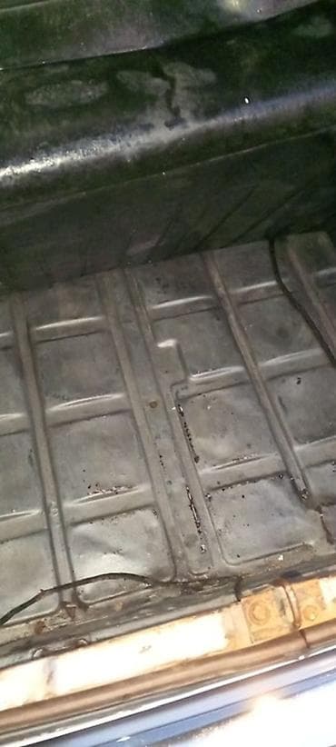 satılık araba: VAZ 2107 sedan 2006 cı il buraxılış — 5 pilləli sürət qutusu mator 03 — 10