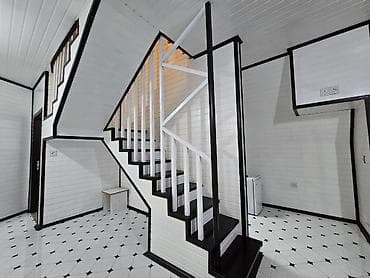 salyanda satilan evler: Dağ mənzərəli müasir A‑frame tipli isti hovuzlu ev (kirayə/istirahət — 10