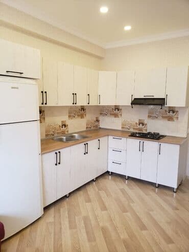 Sifarişlə mətbəx dəsti, Özü çəkən petlələr, Parlaq laminat, Kredit yoxdur, Pulsuz çatdırılma, Rayonlara çatdırılma