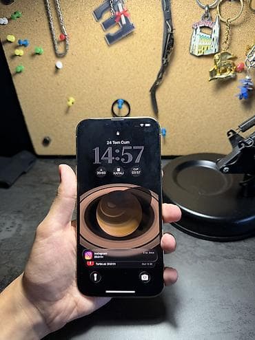 usb: IPhone 13 Pro Max, 128 GB, Matte Gold, Face ID — 3