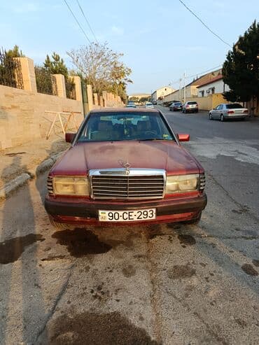 mercedes geyimleri: Mercedes-Benz 190. Ili 1992 Mator 2. Mexanika Karobka 5 l. Mator — 1