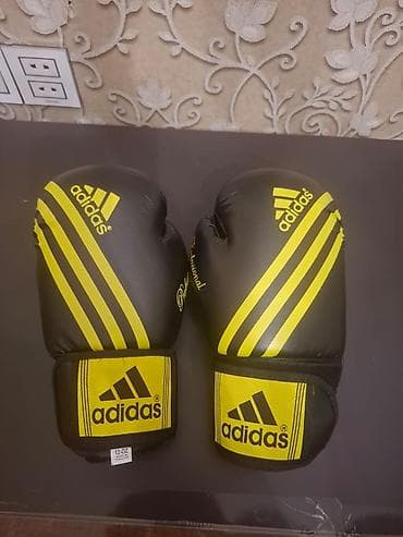 Digər idman və istirahət malları: Məhsul: Boks əlcəyi (cüt) 35 manata alınıb İstifadə olunmayıb - — 1
