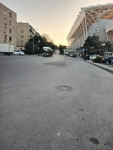 .son qiymətdi. 5/3 cü mərtəbəsində 3 otaqlı mənzil satılır