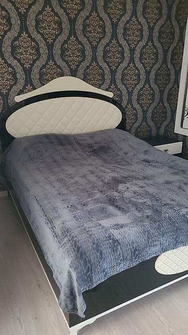 tumbalar: İki nəfərlik yataq dəsti (çarpayı + 2 ədəd tumba) - Ölçü: təxmini — 1