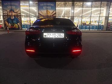 4 teker: Kia Cerato: 1.8 l | 2015 il Sedan — 2