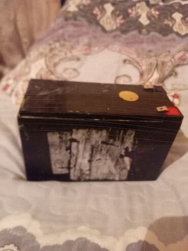 sədərəkdə velosipedlər: Velisebed uçun akulmuyator 12 volt 9 amper — 2