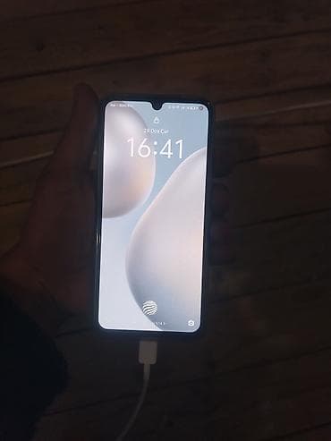 2 el ayfon: Vivo V25, 256 GB, rəng - Yaşıl, Barmaq izi — 2