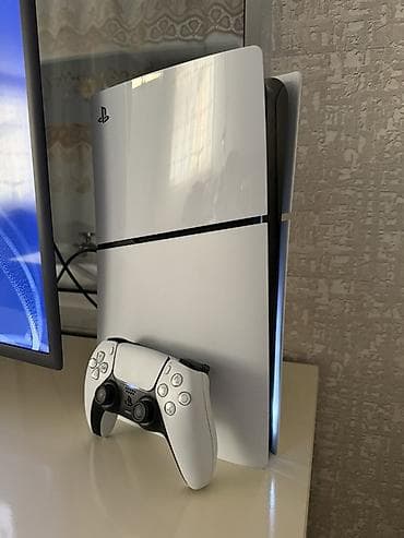 PlayStation 5 (Disk versiyası) oyun konsolu - Rəng: ağ-qara - Yaddaş