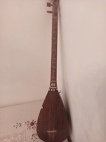 Məhsul: Milli simli musiqi aləti – saz Təsvir: Aşıq ədalətin sazı - — 2
