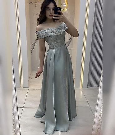 Zərif gecə/libas - Model: çiyinləri açıq, “off-shoulder” kəsim -