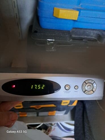 холодильник бу: Neosat DVB Digital Peyk Qəbuledicisi. Gümüşü rəngdə olan bu cihaz — 4