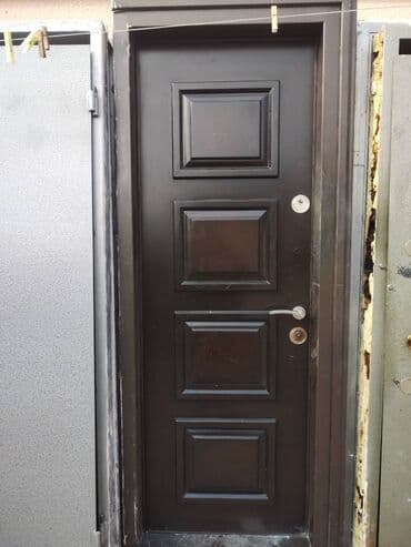 ucuz demir qapilar: Qapı seyf Möhkəm keyfiyyətli qapılar. 7 ədəd var Munasib qiymete hamsı — 3