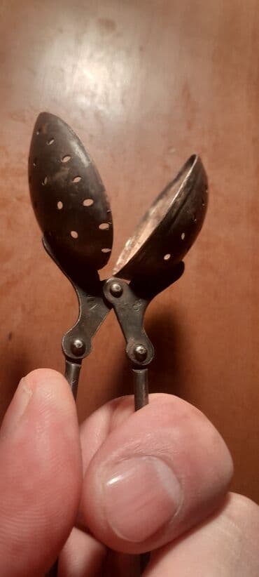 rengli qablar: Cay demlemek ucun antik eșya.material melxior — 2