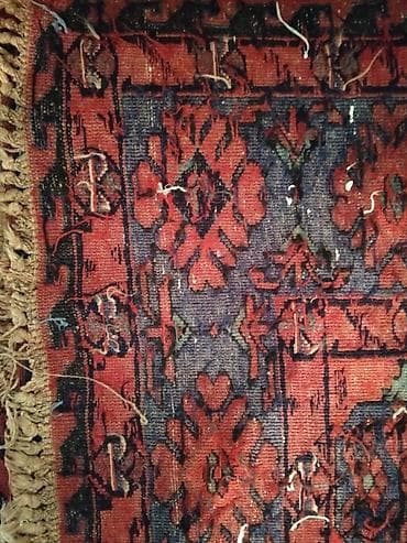 qədimi kilim: Qırmızı-mavi tonlarda əl toxuması xalça - Naxış: Mərkəzdə iri — 2