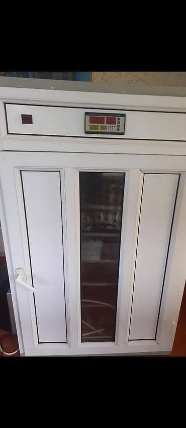 Инкубаторы: Sənaye tipli yumurta inkubatoru - Korpus: möhkəm metal karkaslı, ön — 3