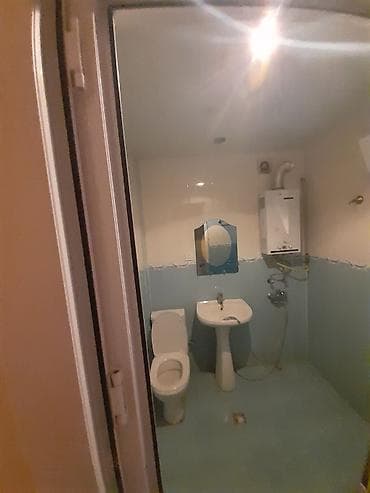 binede ipoteka evler: Sumqayit seh 1 ci mik 5/2 3 otaqli seliqeli ev Qiymeti 300 azn — 5