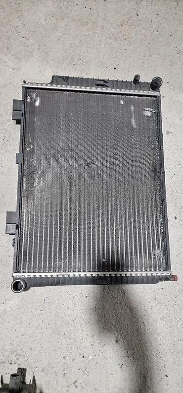 mersedes muherik: "Mercedes-Benz" su radiatoru Şəhər: Bakı Elanın növü: Ehtiyat — 1