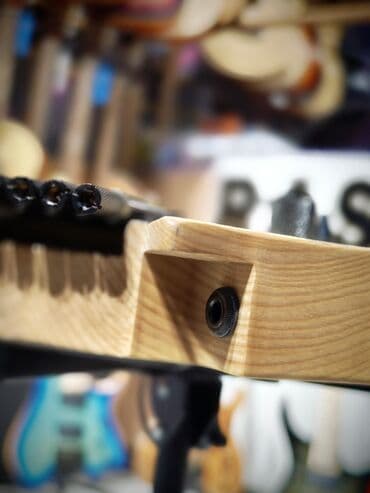 Musiqi alətləri: Elektron gitara, 6 sim, Yeni, Ünvandan götürmə — 6