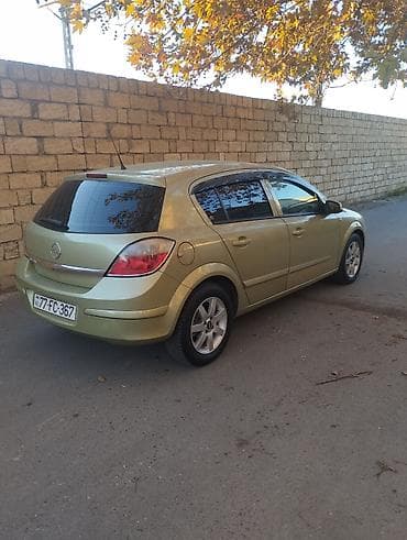 masin cip: Opel Astra H hatchback - Kuzov: 5 qapılı hatchback, açıq yaşıl rəng - — 6